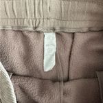 Balance Athletica Vitality Affirmation Short – Mica Photo 2