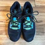 Nike Kyrie Basketball Shoes Photo 2