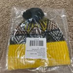 Urban Outfitters  Fair Isle Pompom Beanie NWT Photo 5