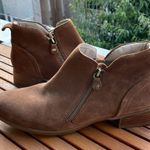 Munro  Niko Zipped Womens Suede Booties Size 11M Photo 2