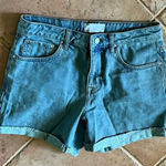 ASOS  DESIGN Women’s Light Blue Denim Cutoff Shorts 30” Mid Rise Cuffed Classic Photo 7
