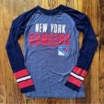 🦋 Women’s NHL New York Rangers Pullover Shirt Long Sleeve S Blue Photo 0