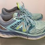 New Balance  Fresh Foam 1080 Women Running Athletic Size 9.5 Sneakers.      2017 Photo 2