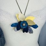 Ann Taylor  Factory Silvertone & Mixed Media Flower 28" Necklace Adjustable Photo 1