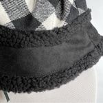 Badgley Mischka  Checked Faux Fur Trim Bucket Hat NWT Photo 5