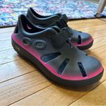 OOFOS Oocandoo Slip On Recovery Shoes Women’s 8 Black Pink Photo 9