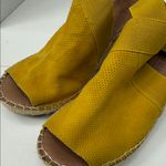 Gentle Souls NWOT ! By Kenneth cole Wedge Sandals size 9M Photo 9