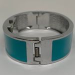 Chico's Chico’s women’s Quartz analog watch 20mm silver blue tone cuff bracelet 7.5” run Photo 3
