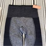 Thirdlove Gray and Black Leggings with High-Waisted Design and Form-Fitting Fit Photo 5