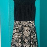black and beige lace dress Photo 0