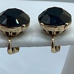 Trifari Vintage  ( crown) back facetted clip earrings Photo 2