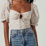 ASTR  The‎ Label Lace Up Floral Tie Keyhole Front Puff Sleeve Top Size Small Photo 1