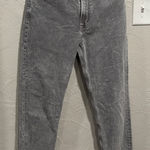 Abercrombie & Fitch Abercrombie High Rise Mom Jeans in light grey wash size 28/6 Photo 0