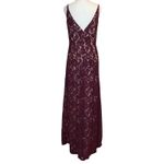Jasmine Belsoie Burgundy Floral Lace Sleeveless V Photo 2
