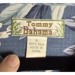 Tommy Bahama  Womens Small Blue Floral Silk Blouse Button Front Beach Tropical Photo 2