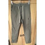Vuori Pants Womens Size XS Olive Green Ripstop Mid Rise Full Length Zip Pocket Photo 5