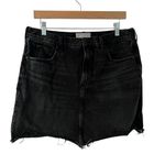 Everlane  Raw Hem The Denim Skirt in Washed Black Photo 3