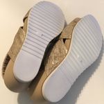 Van Eli cute gold tone sandals size 9 Photo 6