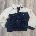 &merci &merci Womens Colorblock Sherpa Corduroy Trucker Jacket Blue Cream Small Photo 0