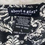 About A Girl Damask Print Cuff Sleeve Crop Blouse Black White Large Photo 10