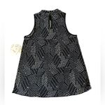 Naïf NWT - Black and White Sleeveless Blouse. Photo 1