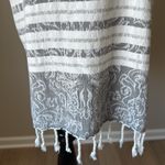 Begonville Cotton / Bamboo Fringed Coverup White Size undefined Photo 3