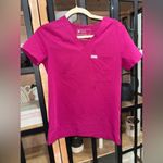 FIGS  Catarina Scrubs Top medical short sleeve Ultra Rose magenta vneck pocket Photo 6