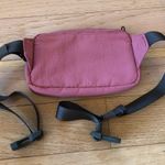 Lululemon Everywhere Belt Bag Photo 3