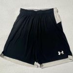 Under Armour  Shorts Photo 0