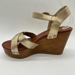 City Classified Sandal Womens 8 Brown Gold Criss Cross Ankle Strap Chunky NEW Photo 1