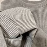 ZARA Women’s Ribbed Gray Crewneck Sweatshirt Photo 4