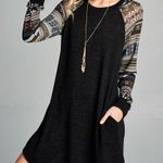 Black and pink long print sleeves sweater dress with pockets size medium Photo 2