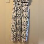 Indulge  White and Black Textured Fabric Photo 7