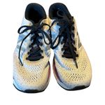 New Balance Size 10  Fresh Foam 880v10 Women's Running Shoes Photo 3