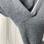 Hollister EUC  women’s gray embroidered drawstring waist joggers sweatpants small Photo 2