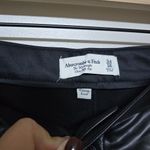 Abercrombie & Fitch Abercrombie Fitch Curve Love 90s Straight Ultra High Rise Vegan Leather Pant 18 Photo 4