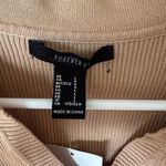 Forever 21  Womens Polo Sleeveless Vneck Sweater Top Photo 1