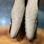 Tory Burch Claire Quilted Ballet Flats Porcelain size 9.5 gold logo Hardwear Photo 13