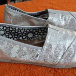 Toms  8.5 Silver Glitter Shoes Photo 2