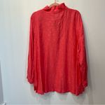 Crown & Ivy NWT  ruffle neck coral palm tree blouse size XL Photo 4