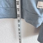 Vuori  Women's Halo Essential Hoodie Light Cloud Heather Photo 6