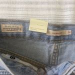 Levi's 80s Mom Shorts Photo 5