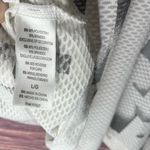 Reebok  White tank top! Size Large. Photo 4