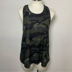 Old Navy  Active Breathe ON Camo Racerback‎ Tank Top | Size Medium Photo 1