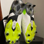 Adidas Unisex predator accuracy.1 SG soccer cleats M 8 1/2/W 9 1/2 Photo 4