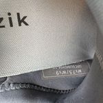 Kizik Lima Mesh Grey Slip In Easy On Sneaker Shoe Unisex Women's 9 Men's 7.5 Gray Photo 9