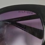 Tommy Hilfiger sunglasses Photo 3