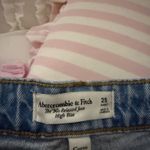 Abercrombie & Fitch NWT Abercrombie curve love 90s relaxed jeans Photo 4