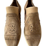 Seychelles  Suede Cutout Slip On Sneakers Casual‎ Shoes Tan Beige 9.5 Photo 0