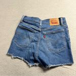 Levi's Levi’s High Rise Shorts Medium Wash Distressed Size 28 EUC Photo 3